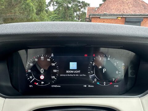 Land Rover Range Rover Velar 3.0 P400 R-Dynamic HSE Auto 4WD Euro 6 (s/s) 5dr 14