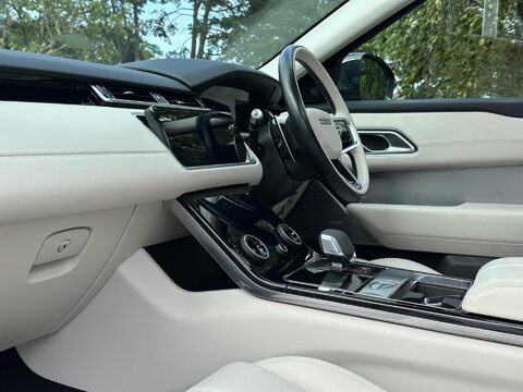 Land Rover Range Rover Velar 3.0 P400 R-Dynamic HSE Auto 4WD Euro 6 (s/s) 5dr 33