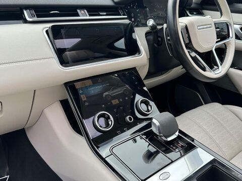 Land Rover Range Rover Velar 3.0 P400 R-Dynamic HSE Auto 4WD Euro 6 (s/s) 5dr 30