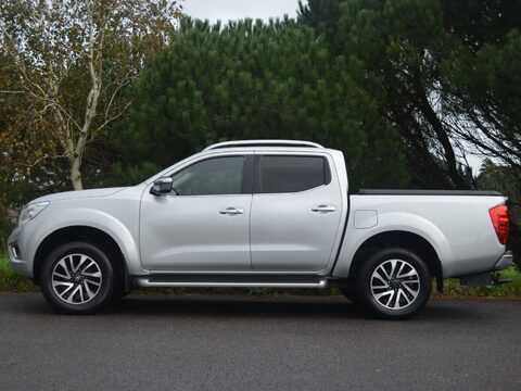 Nissan Navara 2.3 dCi Tekna 4WD Euro 6 (s/s) 4dr 6