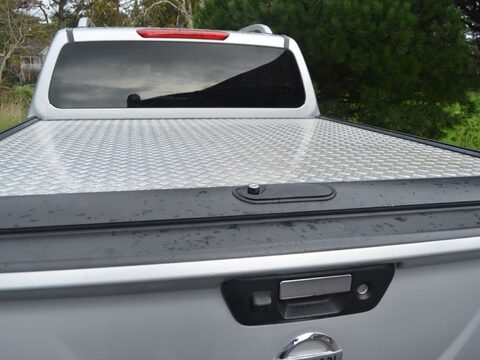 Nissan Navara 2.3 dCi Tekna 4WD Euro 6 (s/s) 4dr 26