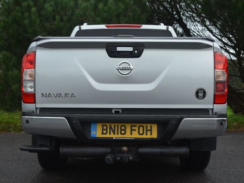 Nissan Navara 2.3 dCi Tekna 4WD Euro 6 (s/s) 4dr 28