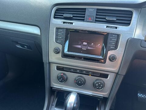 Volkswagen Golf 1.6 TDI BlueMotion Tech SE DSG Euro 5 (s/s) 5dr 3