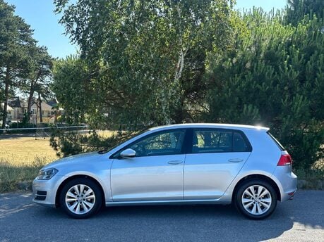 Volkswagen Golf 1.6 TDI BlueMotion Tech SE DSG Euro 5 (s/s) 5dr 