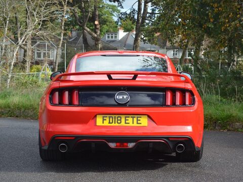 Ford Mustang 5.0 V8 GT Fastback Euro 6 2dr 12