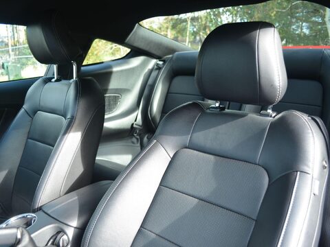 Ford Mustang 5.0 V8 GT Fastback Euro 6 2dr 4