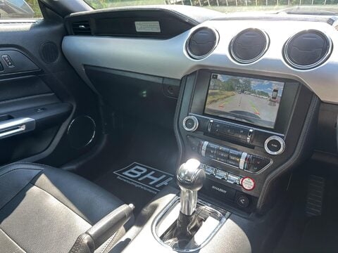 Ford Mustang 5.0 V8 GT Fastback SelShift Euro 6 2dr 17