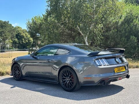 Ford Mustang 5.0 V8 GT Fastback SelShift Euro 6 2dr 28