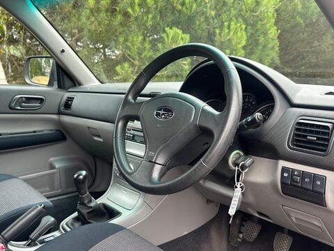 Subaru Forester 2.0 X 5dr 4