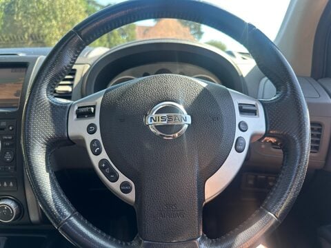 Nissan X-Trail 2.0 dCi Aventura Explorer Auto 4WD Euro 4 5dr 12