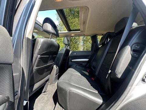 Nissan X-Trail 2.0 dCi Aventura Explorer Auto 4WD Euro 4 5dr 7