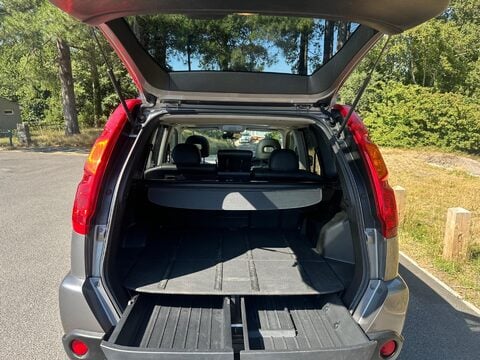 Nissan X-Trail 2.0 dCi Aventura Explorer Auto 4WD Euro 4 5dr 25