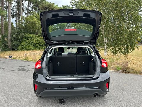 Ford Focus 1.5 EcoBlue Titanium Auto Euro 6 (s/s) 5dr 31