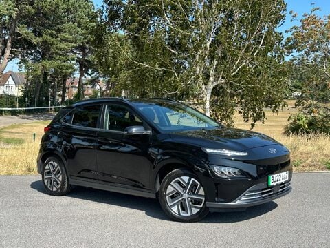Hyundai KONA 64kWh Premium Auto 5dr (10.5kW Charger) 24