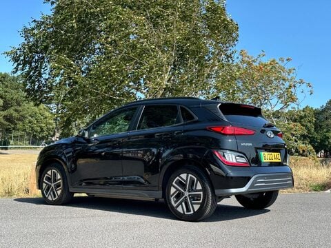 Hyundai KONA 64kWh Premium Auto 5dr (10.5kW Charger) 2