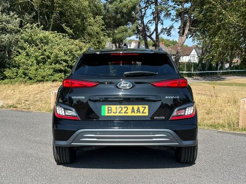 Hyundai KONA 64kWh Premium Auto 5dr (10.5kW Charger) 12