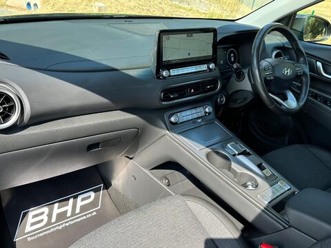 Hyundai KONA 64kWh Premium Auto 5dr (10.5kW Charger) 30