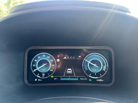 Hyundai KONA 64kWh Premium Auto 5dr (10.5kW Charger) 20