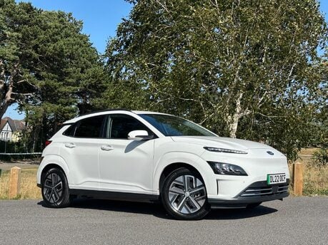 Hyundai KONA 64kWh Premium Auto 5dr (10.5kW Charger)