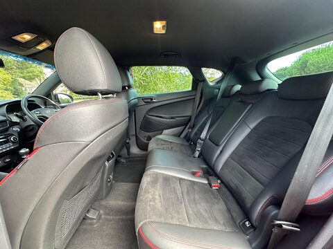Hyundai TUCSON 1.6 CRDi MHEV N Line Euro 6 (s/s) 5dr 8