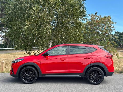 Hyundai TUCSON 1.6 CRDi MHEV N Line Euro 6 (s/s) 5dr 9