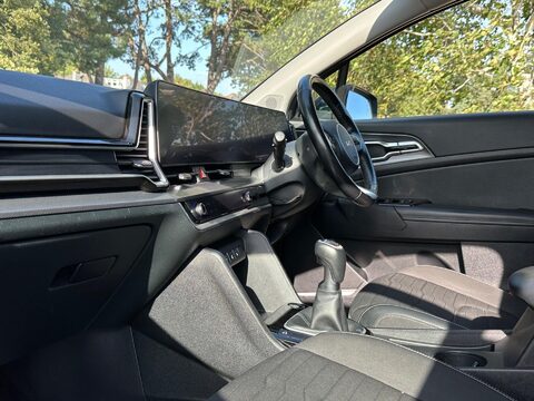 Kia Sportage 1.6 T-GDi Launch Edition Euro 6 (s/s) 5dr 33