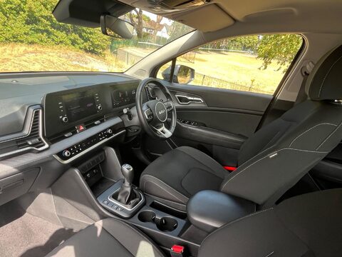 Kia Sportage 1.6 T-GDi 2 Euro 6 (s/s) 5dr 35