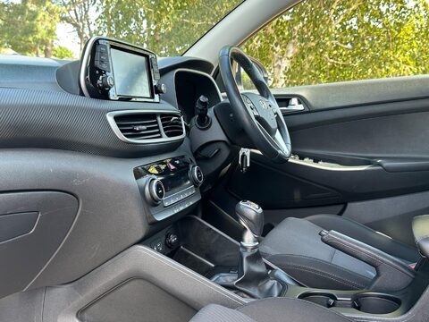 Hyundai TUCSON 1.6 GDi S Connect Euro 6 (s/s) 5dr 29