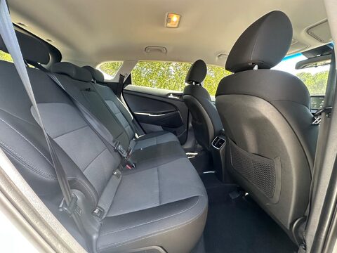 Hyundai TUCSON 1.6 GDi S Connect Euro 6 (s/s) 5dr 7