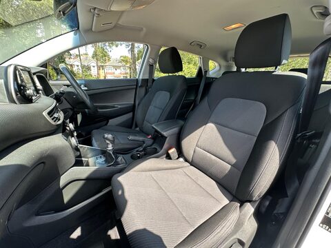 Hyundai TUCSON 1.6 GDi S Connect Euro 6 (s/s) 5dr 4