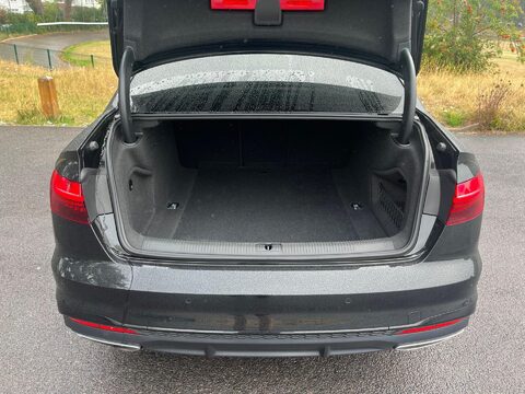 Audi A4 2.0 TDI 30 Vorsprung S Tronic Euro 6 (s/s) 4dr 36