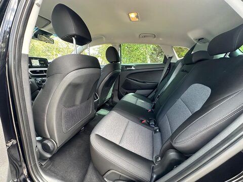Hyundai TUCSON 1.6 CRDi MHEV SE Nav Euro 6 (s/s) 5dr 23