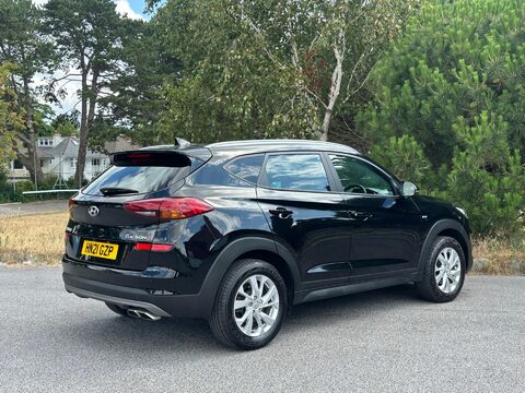 Hyundai TUCSON 1.6 CRDi MHEV SE Nav Euro 6 (s/s) 5dr 31