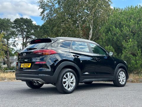 Hyundai TUCSON 1.6 CRDi MHEV SE Nav Euro 6 (s/s) 5dr 32