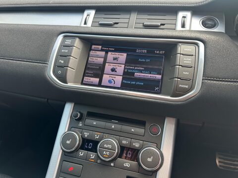 Land Rover Range Rover Evoque 2.2 SD4 Dynamic Auto 4WD Euro 5 (s/s) 5dr 6
