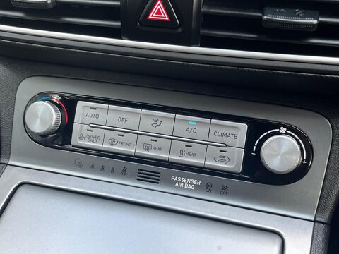 Hyundai KONA 64kWh Premium Auto 5dr (7kW Charger) 20