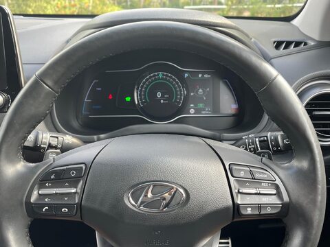 Hyundai KONA 64kWh Premium SE Auto 5dr (7kW Charger) 35