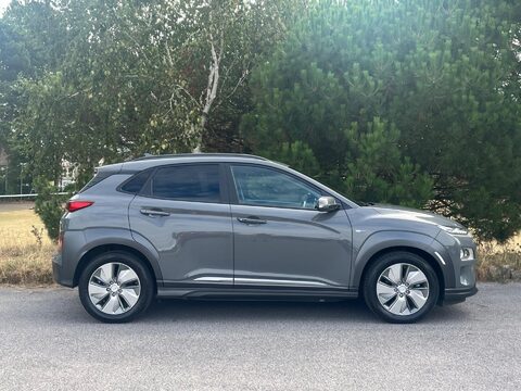 Hyundai KONA 64kWh Premium SE Auto 5dr (7kW Charger) 5