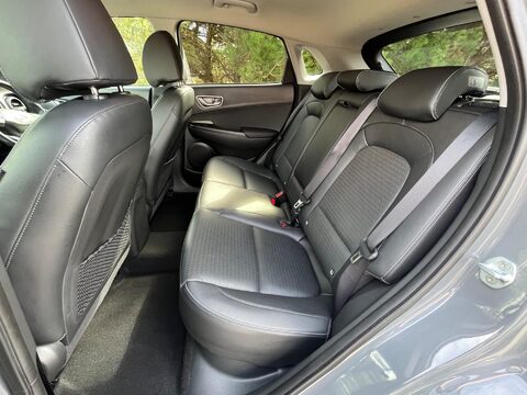Hyundai KONA 64kWh Premium SE Auto 5dr (7kW Charger) 6