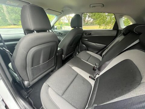 Hyundai KONA 1.6 h-GDi Premium DCT Euro 6 (s/s) 5dr 30