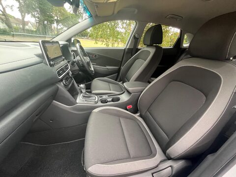 Hyundai KONA 1.6 h-GDi Premium DCT Euro 6 (s/s) 5dr 4