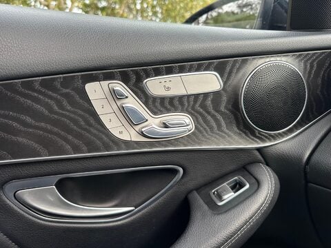 Mercedes-Benz GLC 2.1 GLC220d AMG Line (Premium) G-Tronic 4MATIC Euro 6 (s/s) 5dr 19