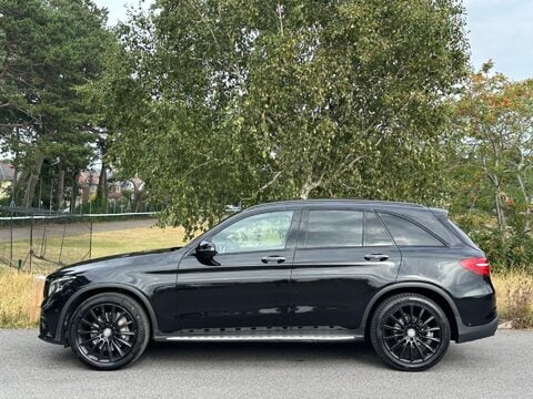 Mercedes-Benz GLC 2.1 GLC220d AMG Line (Premium) G-Tronic 4MATIC Euro 6 (s/s) 5dr 9