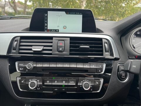 BMW 1 Series 1.5 118i M Sport Shadow Edition Euro 6 (s/s) 5dr 28