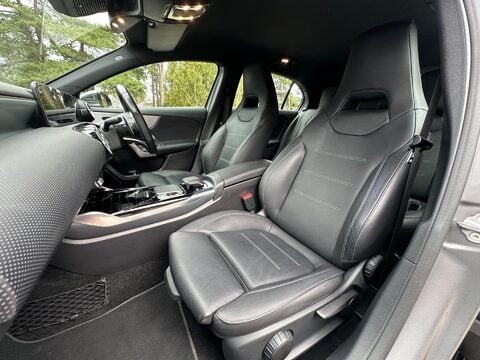 Mercedes-Benz A Class 2.0 A35 AMG (Premium) SpdS DCT 4MATIC Euro 6 (s/s) 5dr 4