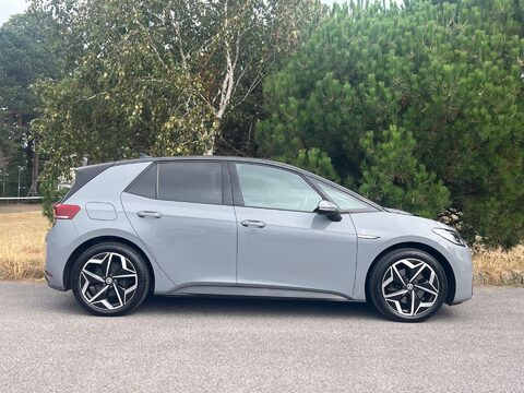 Volkswagen ID.3 Pro S 77kWh Tour Auto 5dr 6