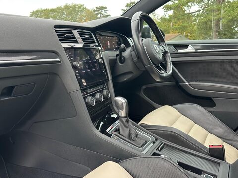 Volkswagen Golf 2.0 TSI R DSG 4Motion Euro 6 (s/s) 5dr 26