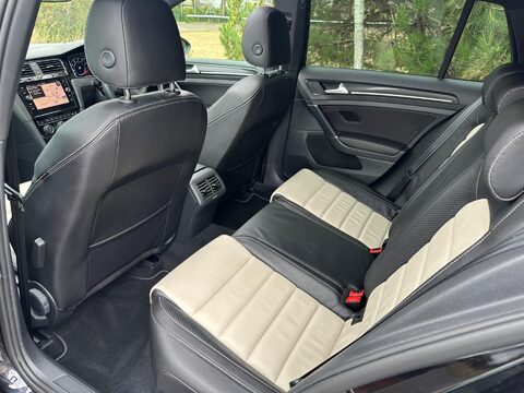Volkswagen Golf 2.0 TSI R DSG 4Motion Euro 6 (s/s) 5dr 7
