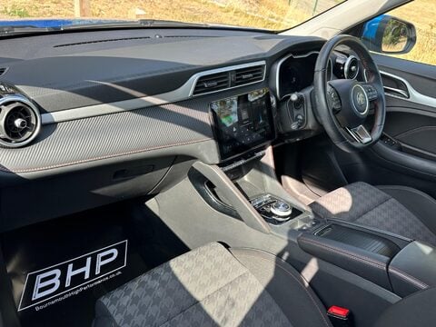 MG ZS 72.6kWh SE Long Range Auto 5dr 26