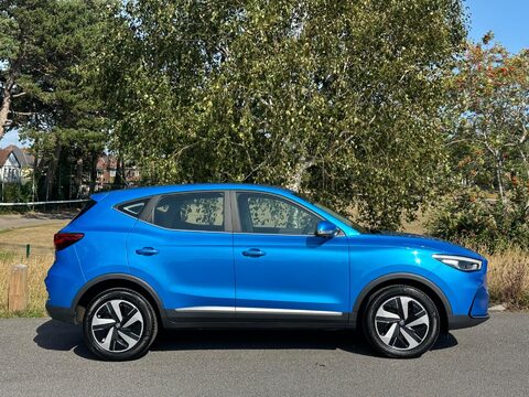 MG ZS 72.6kWh SE Long Range Auto 5dr 14
